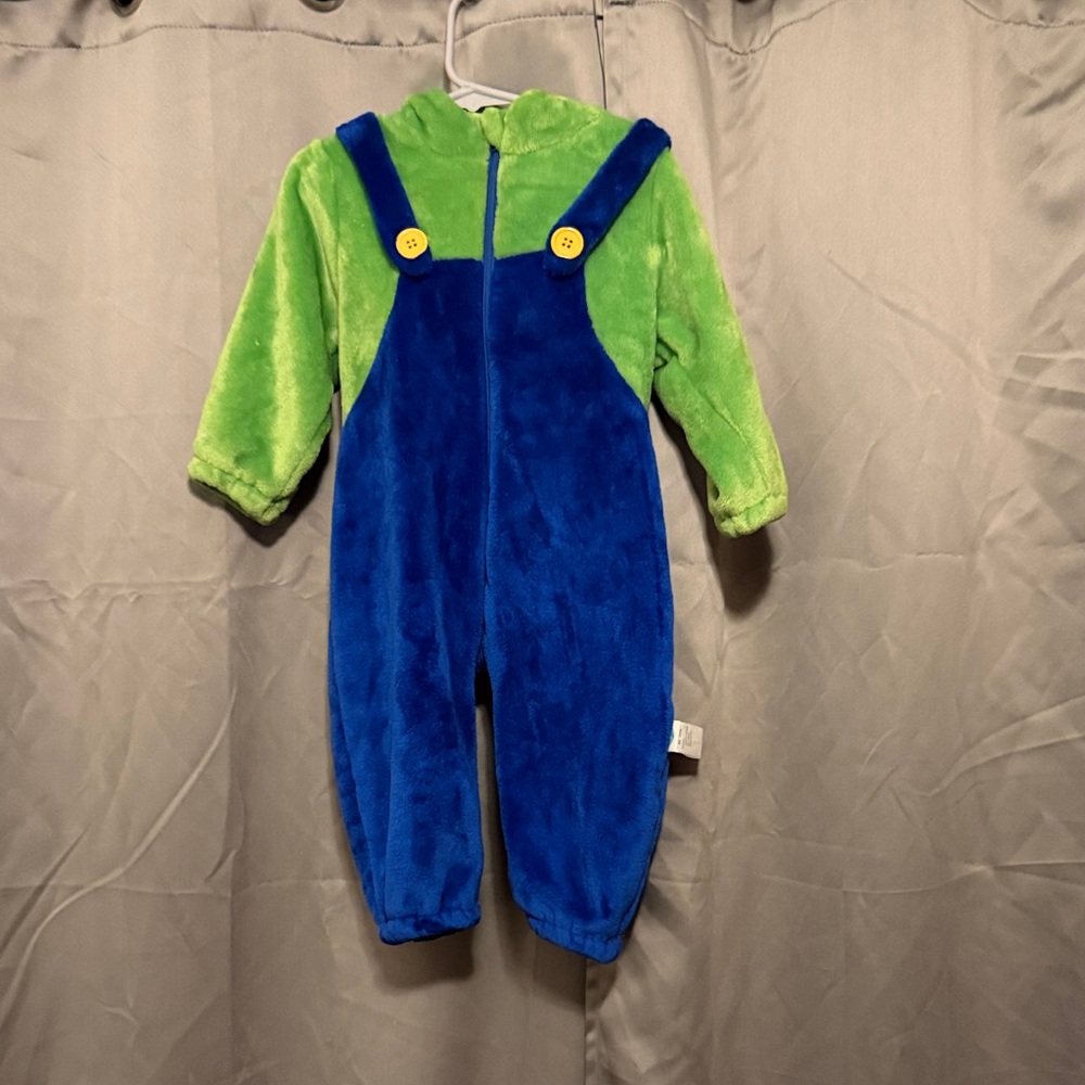 Luigi Costume